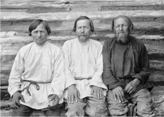 Борискино. Михаил, Фёдор и Иван Костины