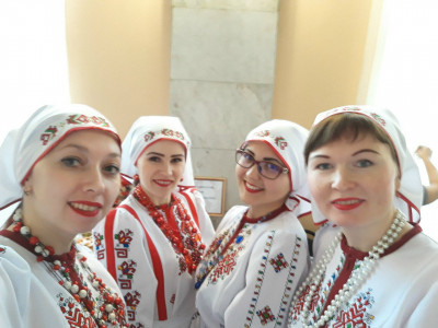 Аверкинско-ибряйкинские чувашки (вирьял) в национальном одеянии.: фотография 2